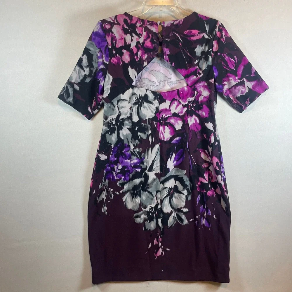 Taylor Women's‎ Floral Print Knee Length Sheath Dress - Size M - Picture 3 of 9
